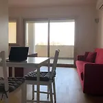 Kamchu Apartments Studio With Terrace Near Metro Con Vista