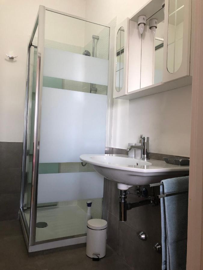 Apartment Kamchu With Terrace Near Metro Con Vista Rom
